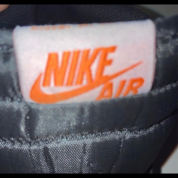Jordan 1s main image 6